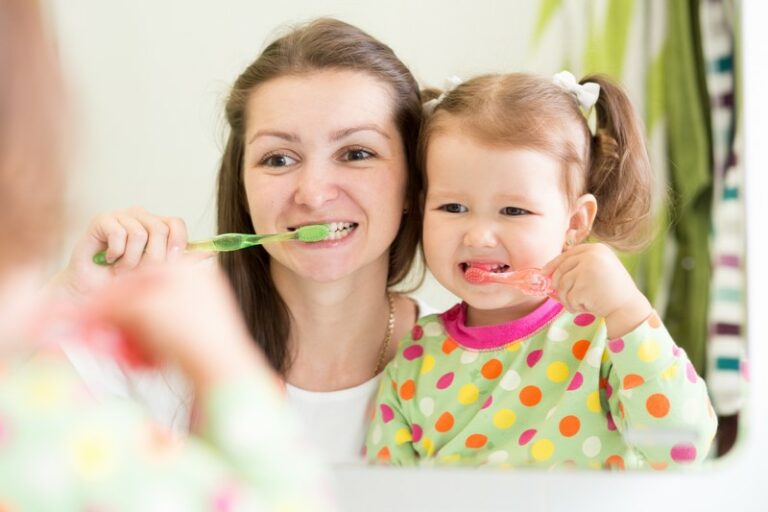 Flossing: Love Your Teeth. Love Your Children
